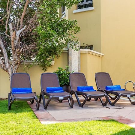 دبي Chic 4Br Villa With Assistant Room And Private Pool On Palm Jumeirah By Deluxe Holiday Homes المظهر الخارجي الصورة